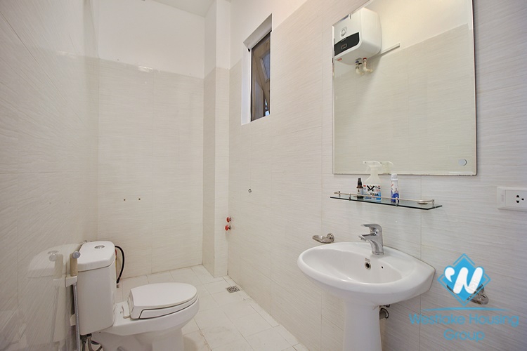 Lake view - House for rent in Tay Ho District
